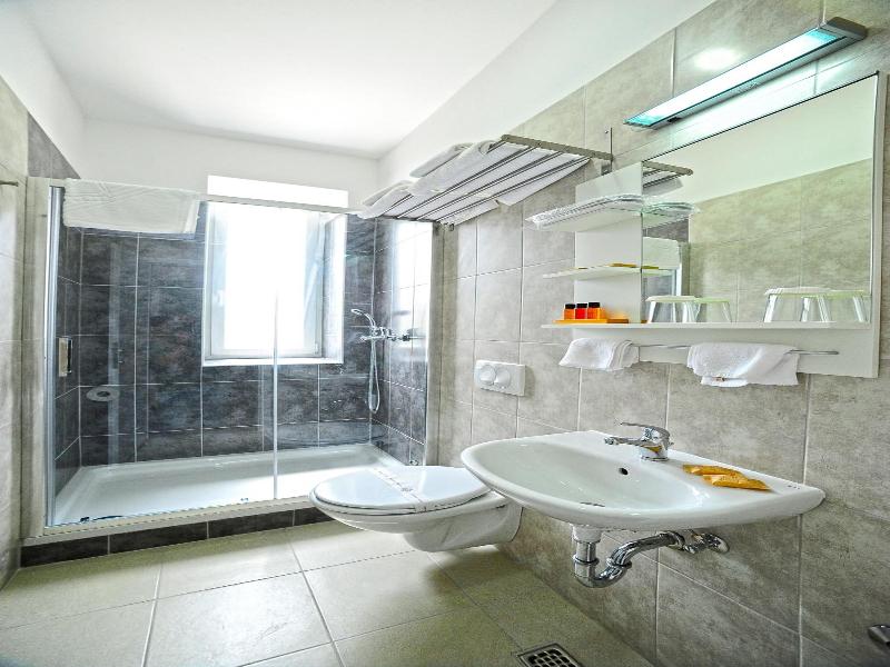 Valenti Rooms image