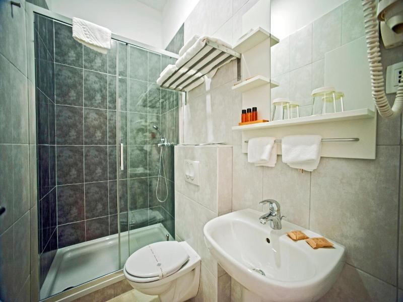 Valenti Rooms image