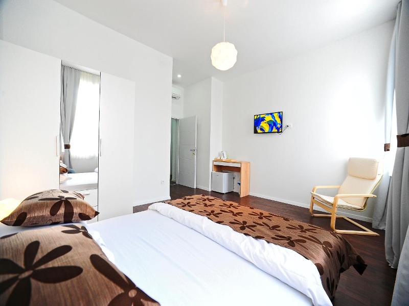 Valenti Rooms image