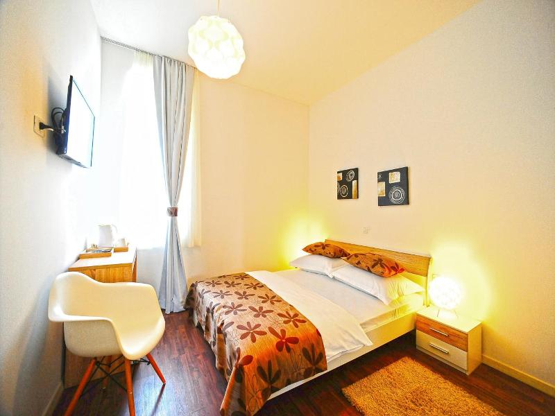 Valenti Rooms image