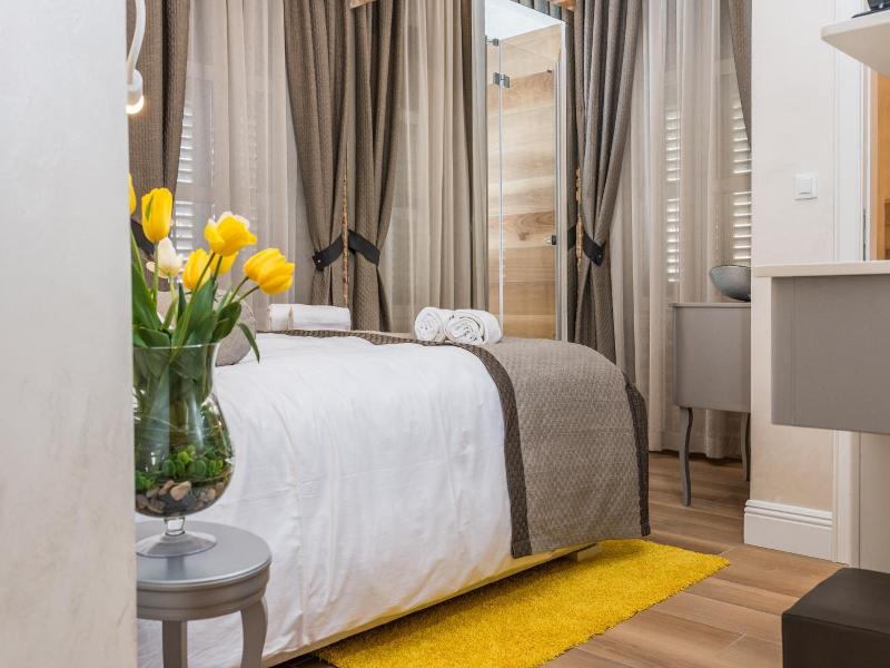 Zara Palace - Design Rooms image