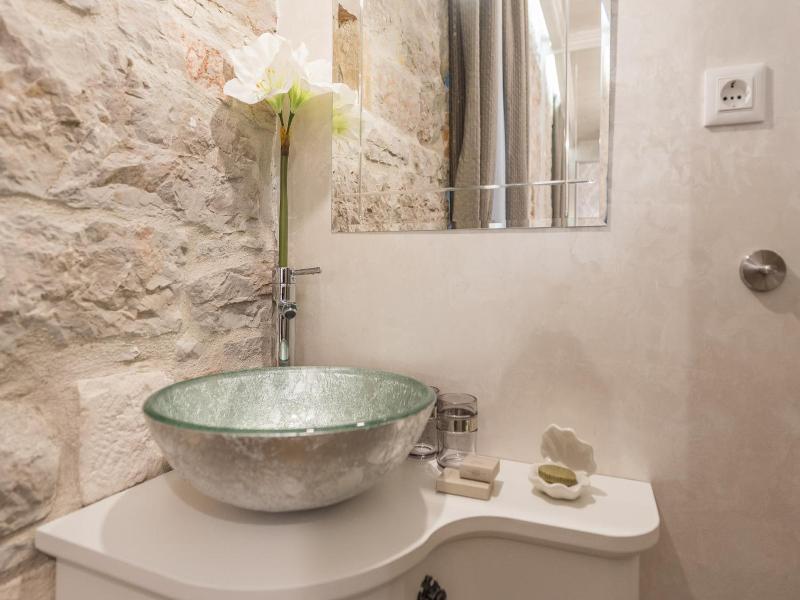 Zara Palace - Design Rooms image