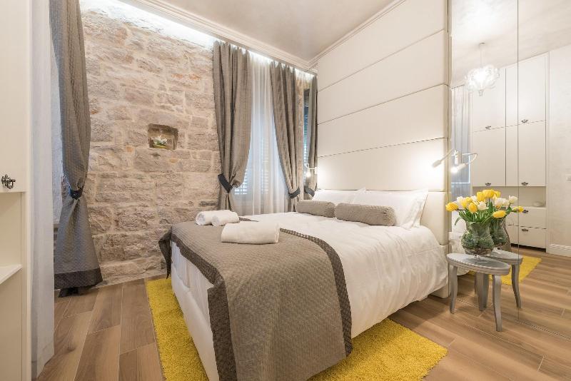Zara Palace - Design Rooms image
