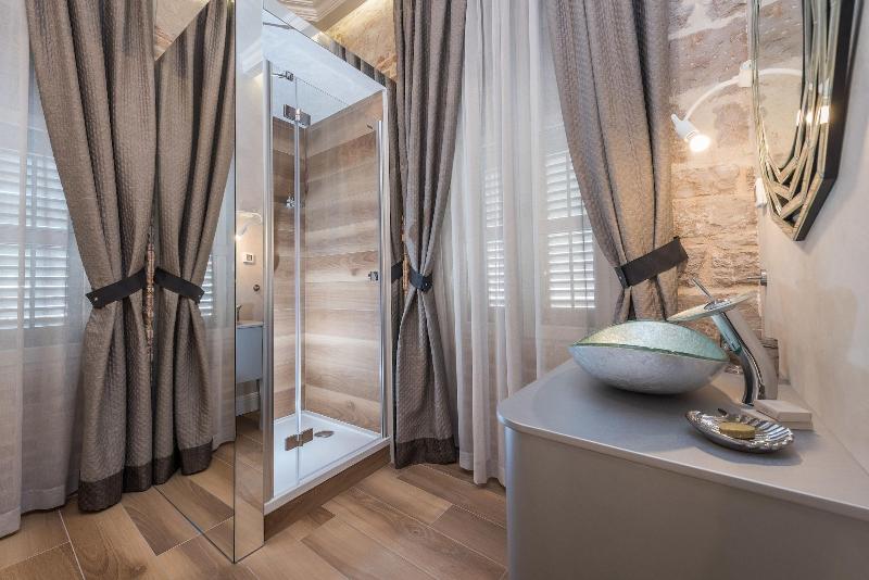 Zara Palace - Design Rooms image