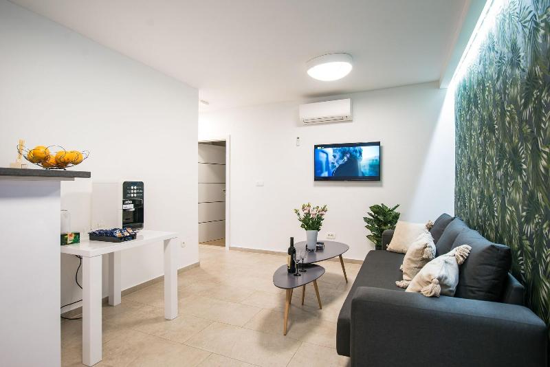 Dubrovnik Spectrum Rooms image