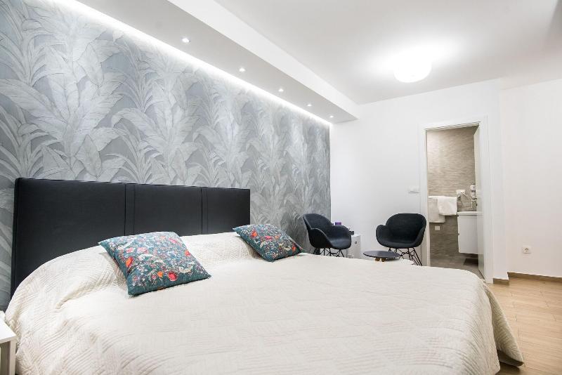 Dubrovnik Spectrum Rooms image