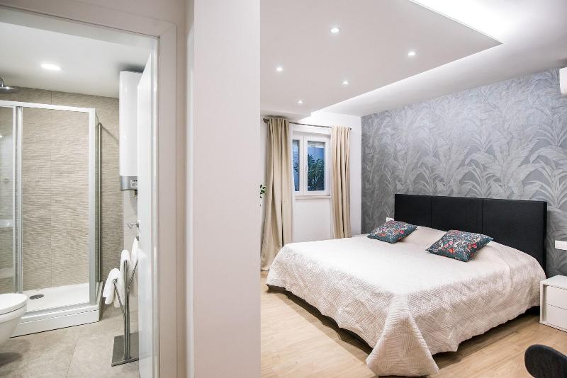 Dubrovnik Spectrum Rooms image