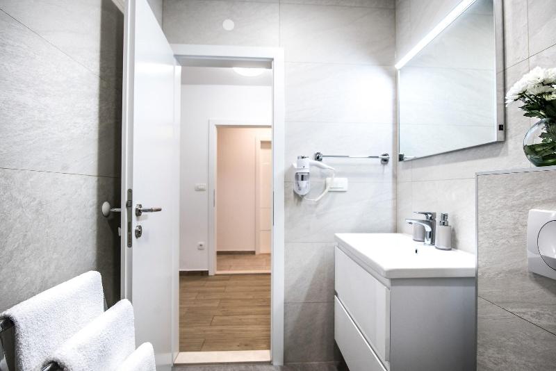 Dubrovnik Spectrum Rooms image