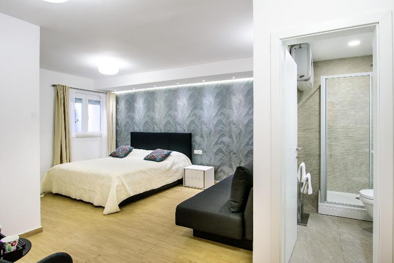 Dubrovnik Spectrum Rooms image