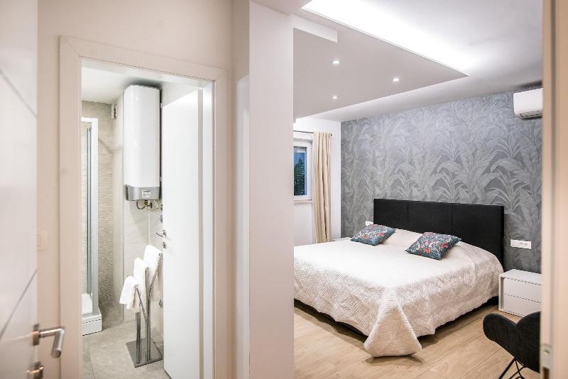 Dubrovnik Spectrum Rooms image