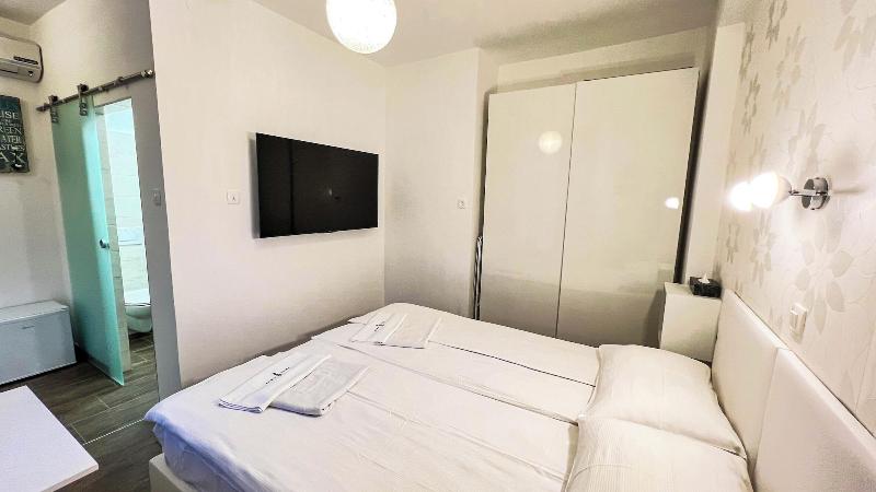 Rooms Koblar image