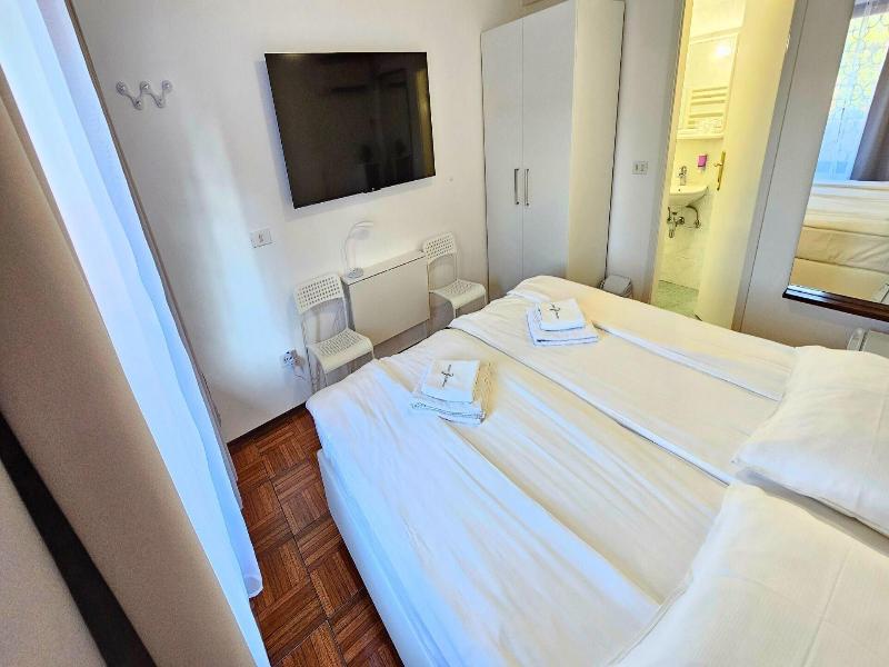 Rooms Koblar image
