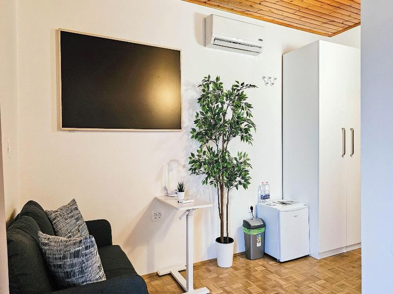 Rooms Koblar image