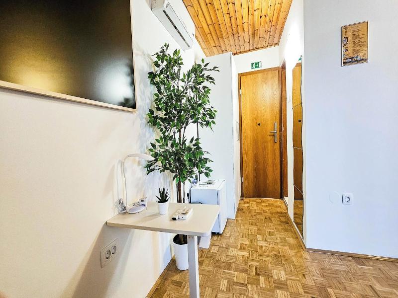 Rooms Koblar image