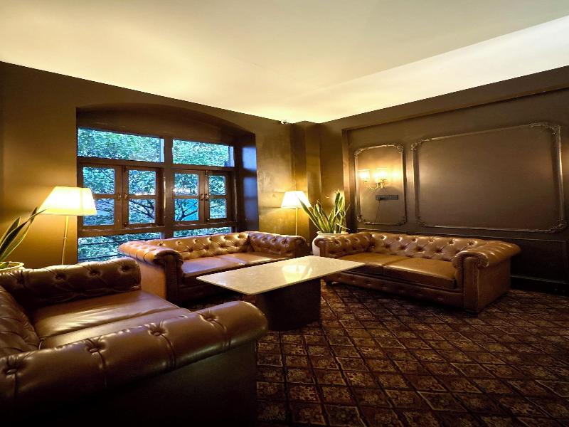 Gulf Hotel image