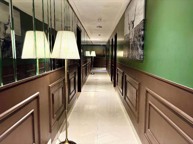 Gulf Hotel image