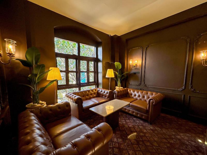 Gulf Hotel image