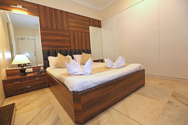 Gulf Hotel image