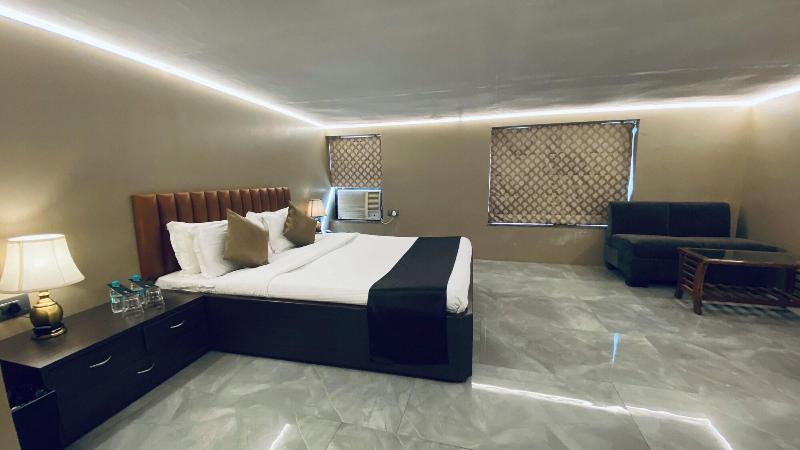 Gulf Hotel image