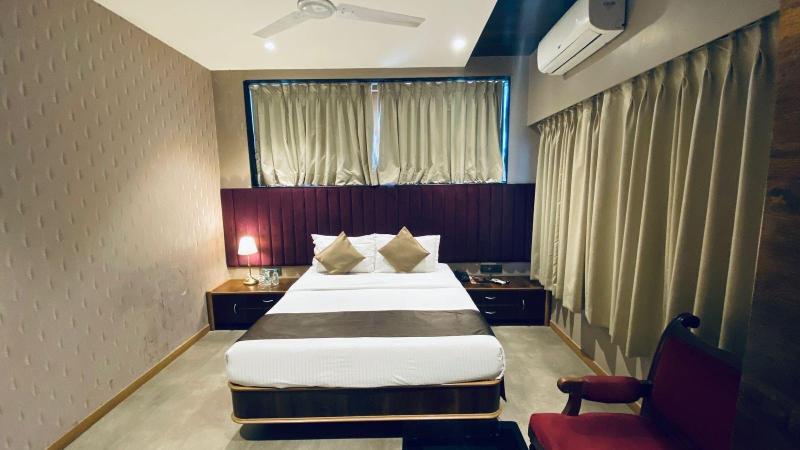 Gulf Hotel image