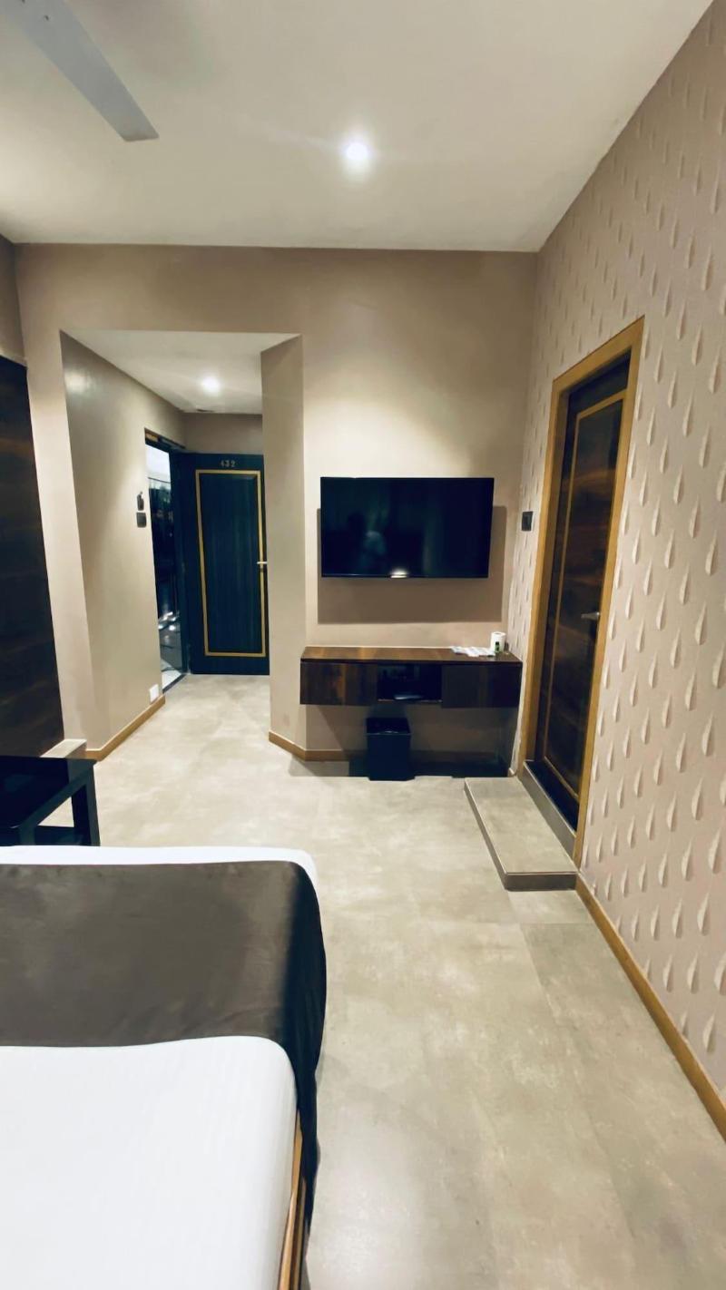 Gulf Hotel image