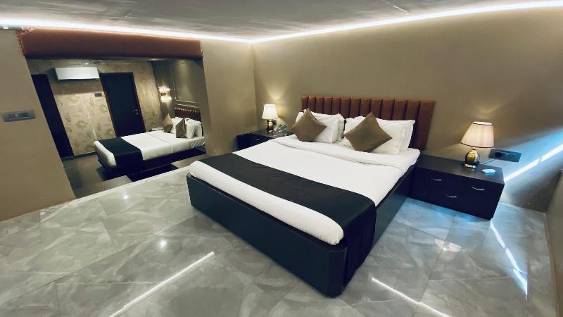 Gulf Hotel image