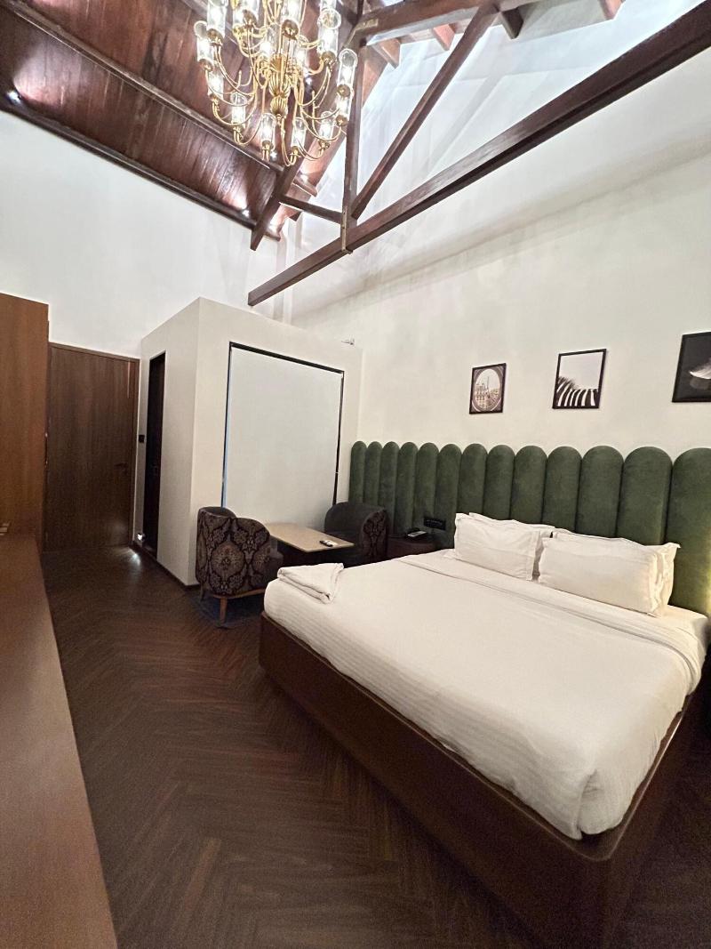 Gulf Hotel image