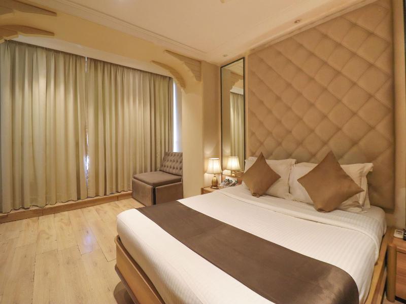 Gulf Hotel image