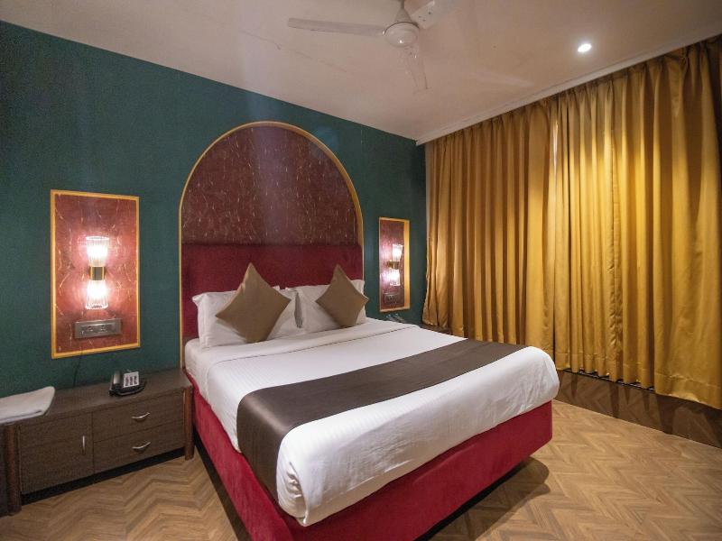Gulf Hotel image
