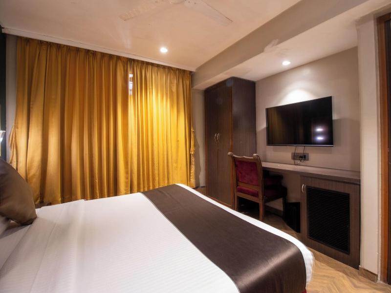 Gulf Hotel image