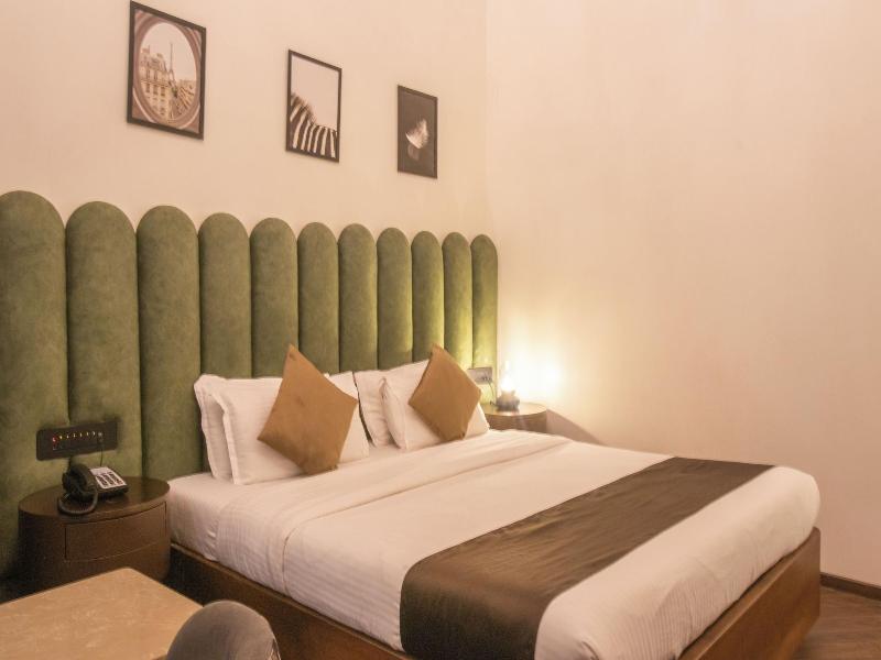 Gulf Hotel image