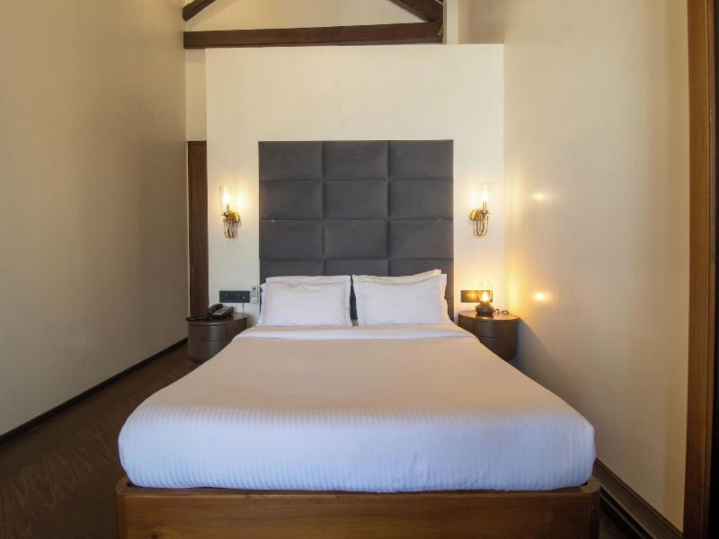 Gulf Hotel image