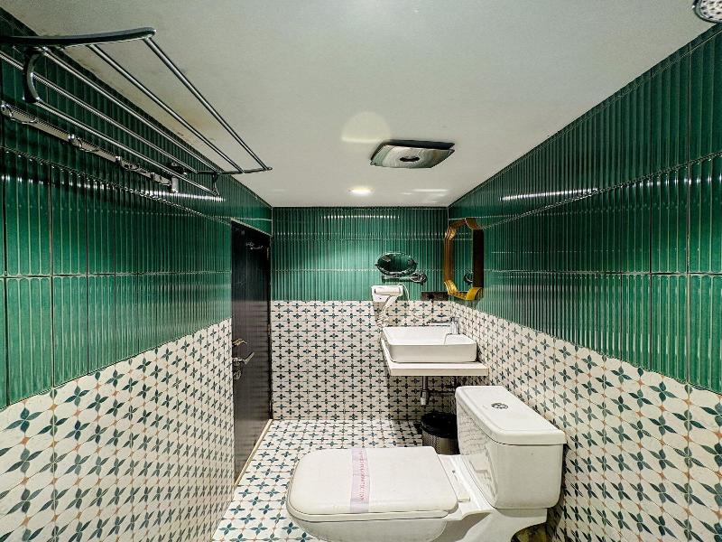Gulf Hotel image