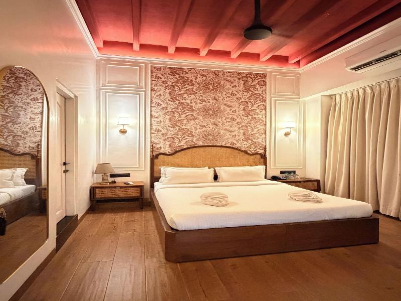 Gulf Hotel image