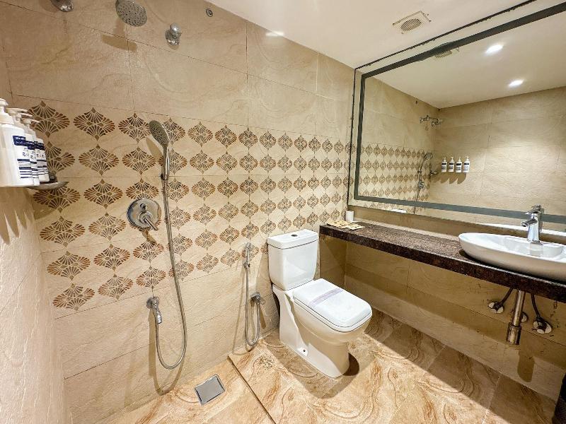 Gulf Hotel image