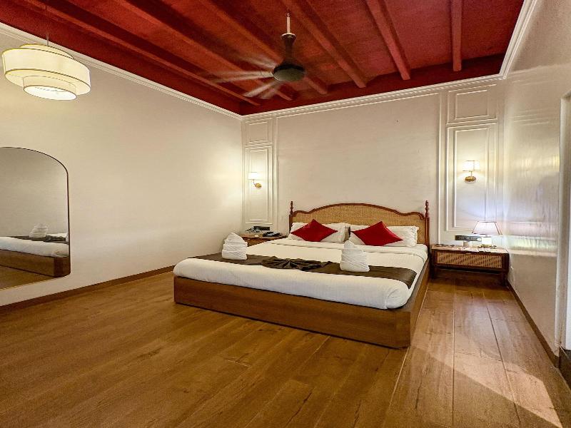 Gulf Hotel image