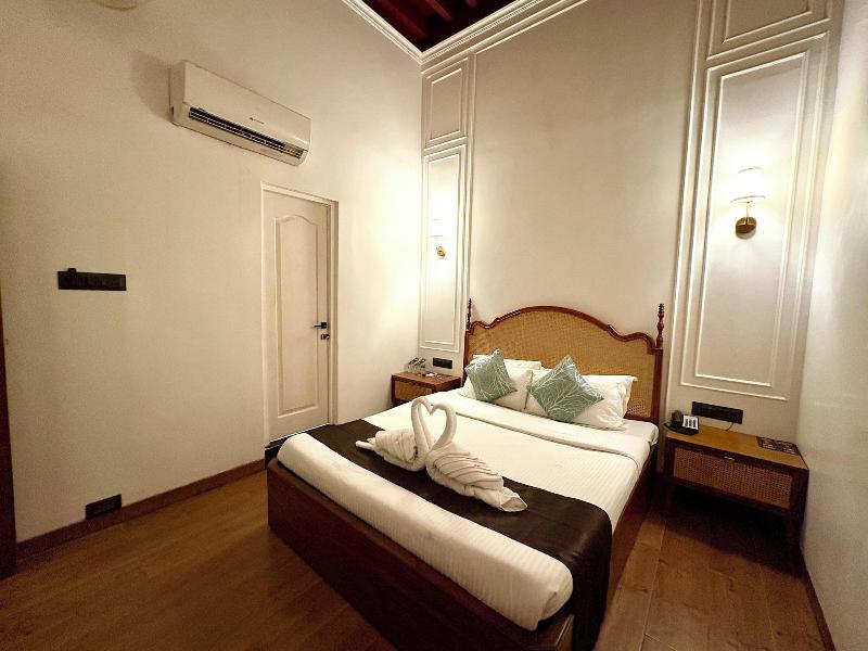 Gulf Hotel image
