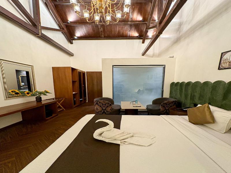 Gulf Hotel image