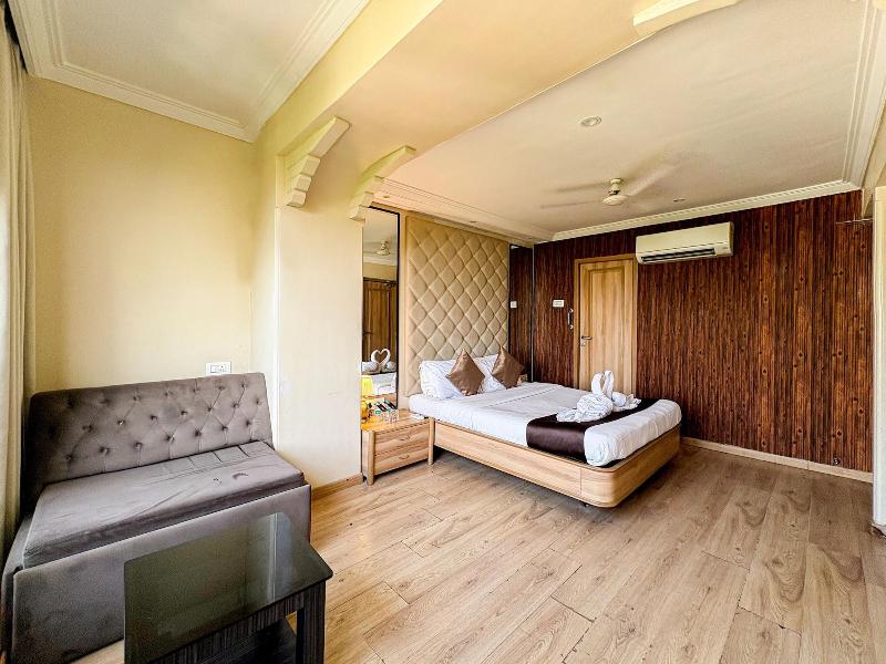 Gulf Hotel image