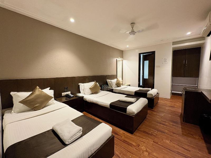 Gulf Hotel image