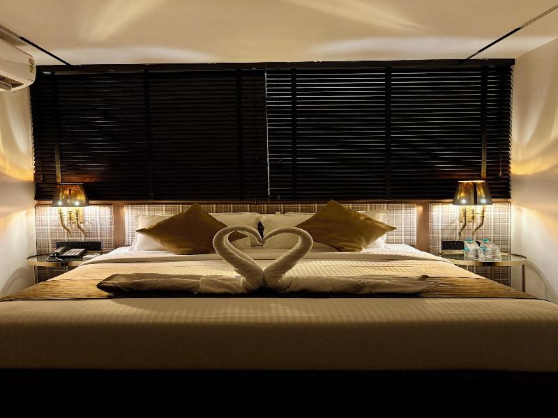 Gulf Hotel image