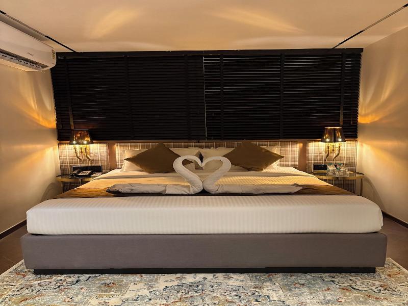 Gulf Hotel image