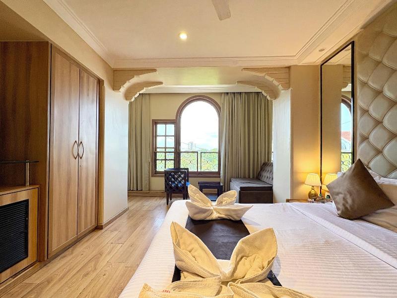 Gulf Hotel image
