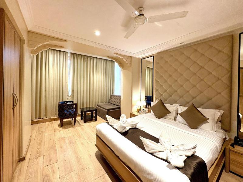 Gulf Hotel image