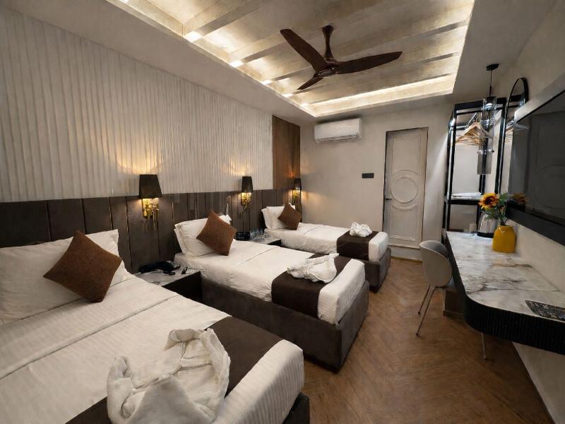 Gulf Hotel image