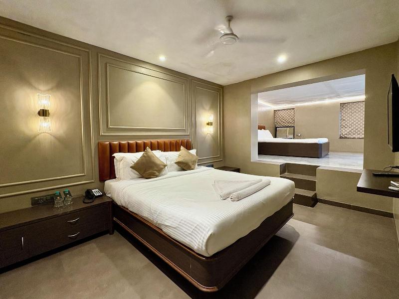 Gulf Hotel image