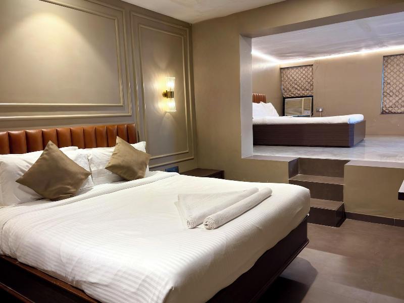 Gulf Hotel image