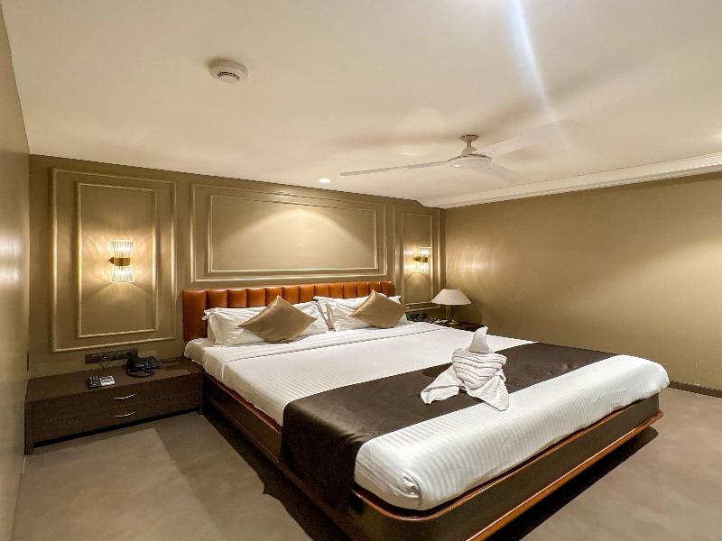 Gulf Hotel image