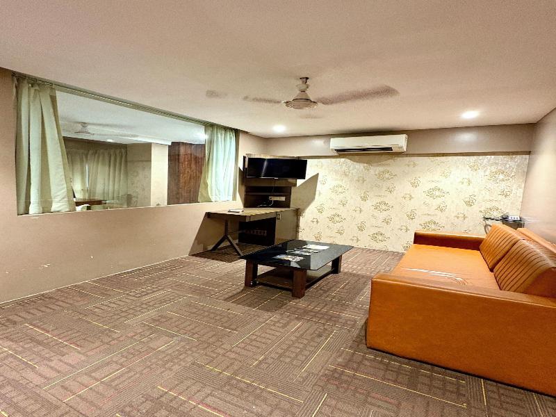 Gulf Hotel image
