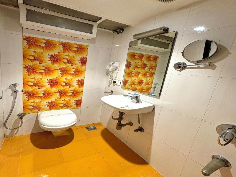 Gulf Hotel image